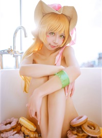 沖田凜花Rinka - NO.26 忍野忍 ドーナツのお風呂 ver. (化物語)